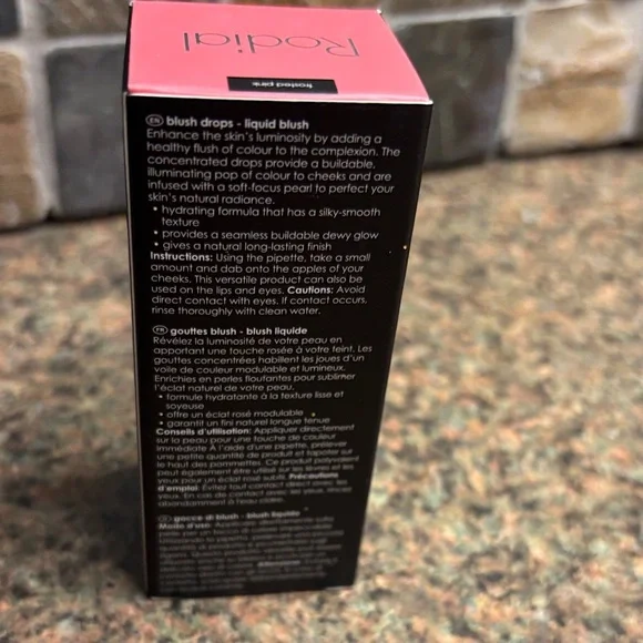 Rodial Blush Drops - Frosted Pink 15ml - Picture 2 of 3